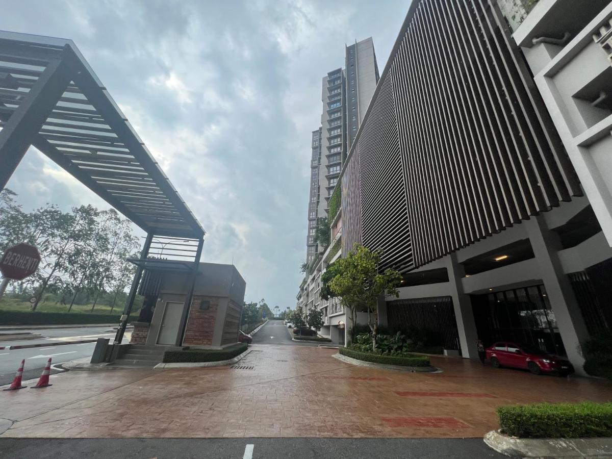 Mucihome Clio 3R2B, Putrajaya Condo Near To Ioi City Mall, Alamanda, Hospital Serdang, Wetland Studio Kru Dll- Non Smoking Home For Malaysian Only ภายนอก รูปภาพ