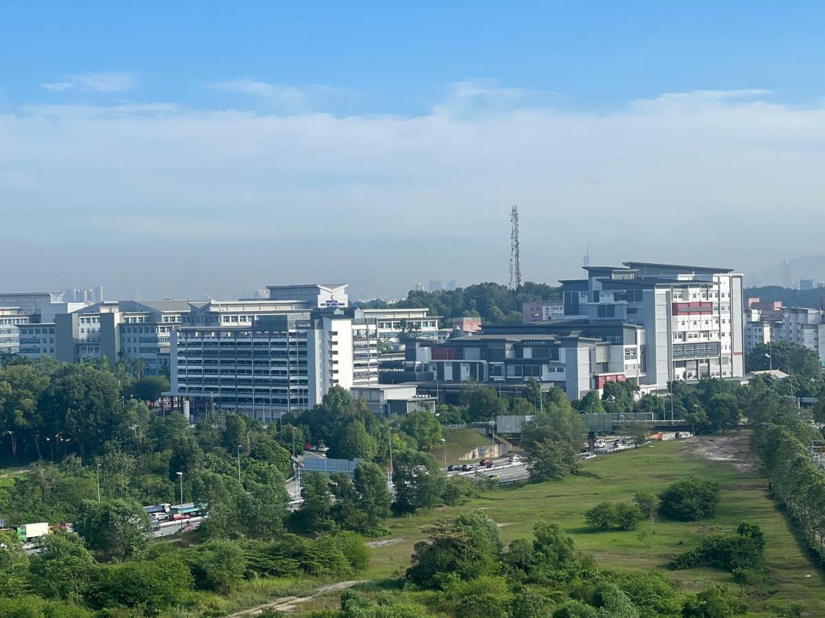 Mucihome Clio 3R2B, Putrajaya Condo Near To Ioi City Mall, Alamanda, Hospital Serdang, Wetland Studio Kru Dll- Non Smoking Home For Malaysian Only ภายนอก รูปภาพ